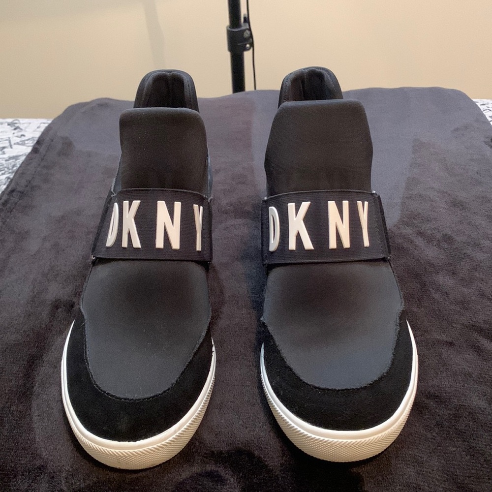 Cosmos Logo Hidden Wedge Slip On Sneakers
